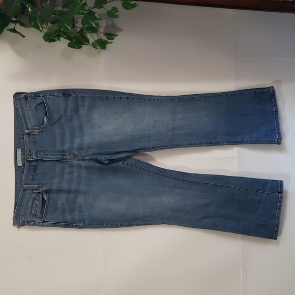 Vintage Levi's Bootcut Jean's - Picture 3 of 8
